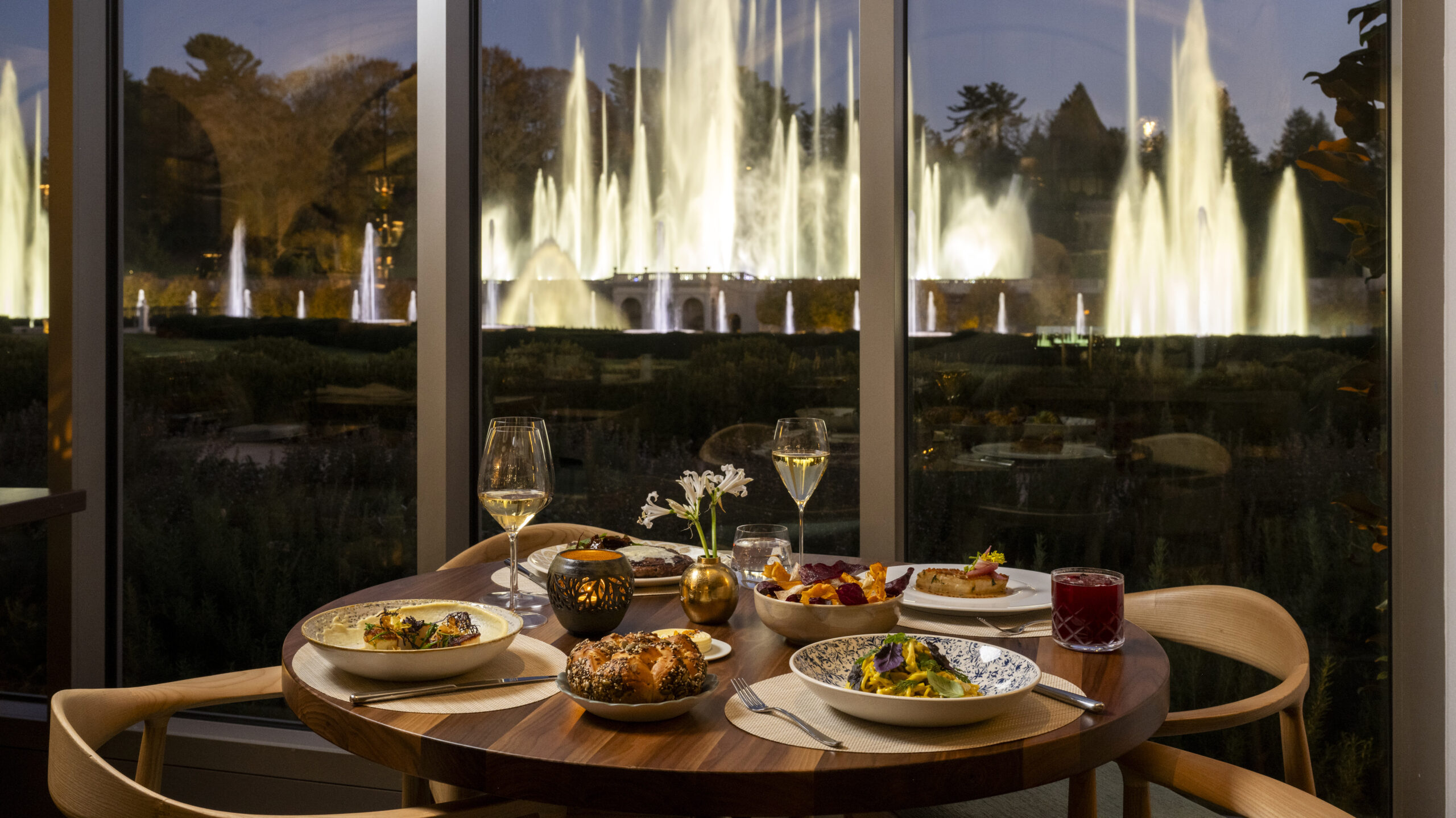 Table Shot w Fountains 2_